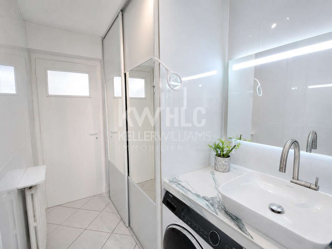 Appartement 65 m² à Antibes  - photo 8