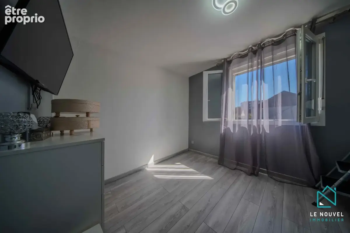 Maison accolée de 99m2 habitables + véranda dans secteur résidentiel ILLZACH - photo 8