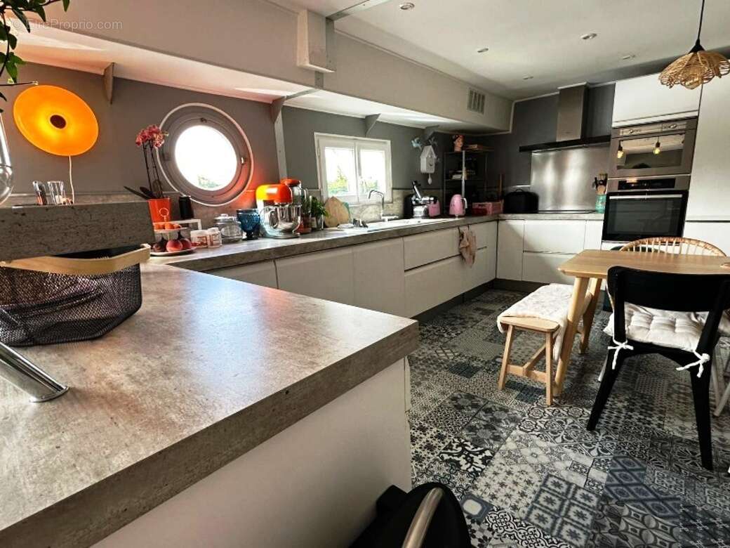 Maison 178 m² à Conflans-Sainte-Honorine  - photo 5