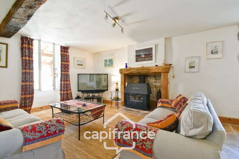 Maison à vendre 6 pièces VARAIZE (17) CHARENTAISE de 136m² avec jardin et garage - photo 12
