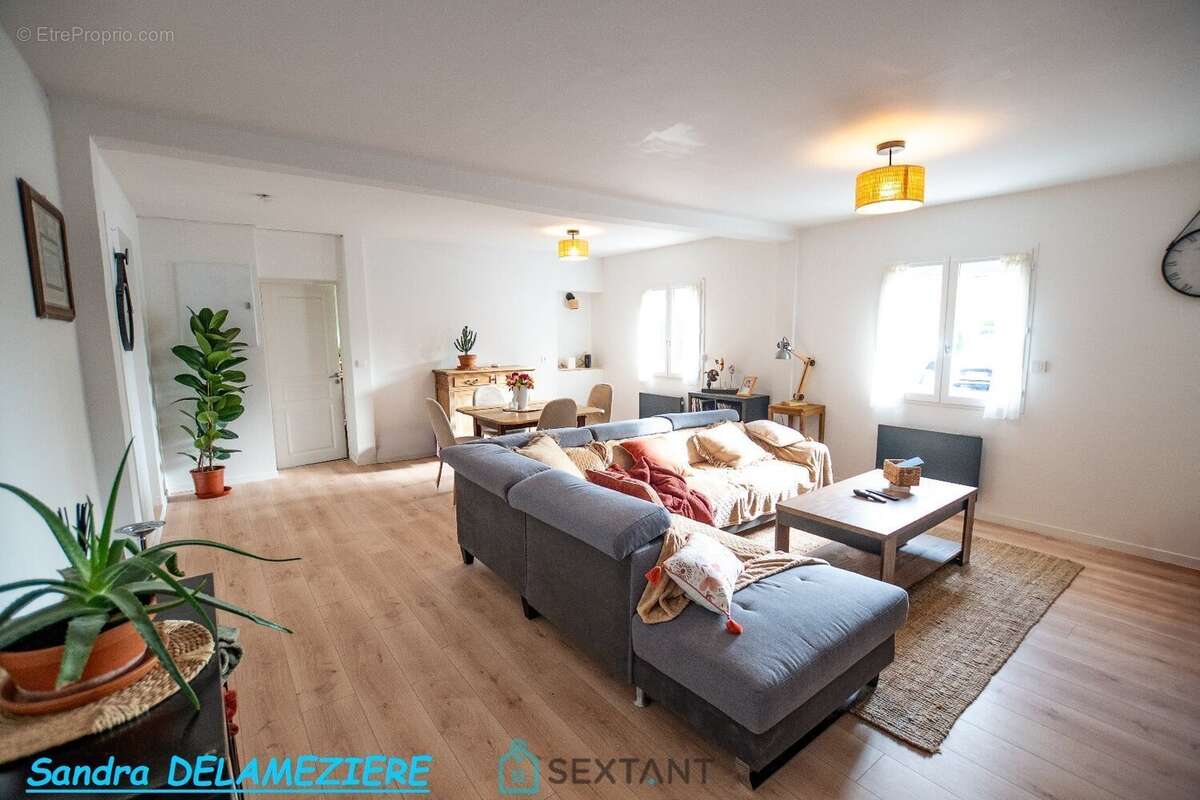 Maison à POIX-DE-PICARDIE