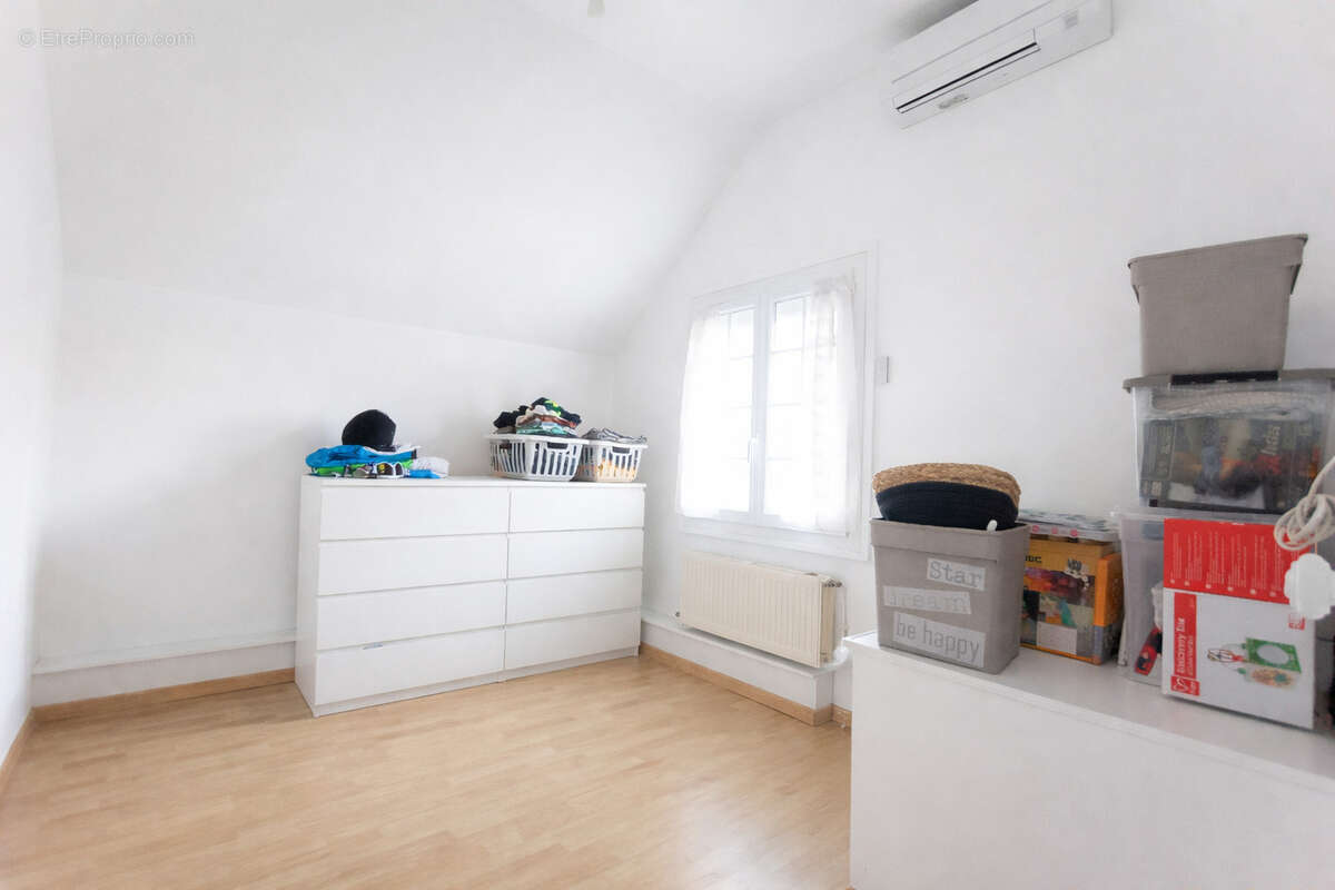 Maison à OZOIR-LA-FERRIERE