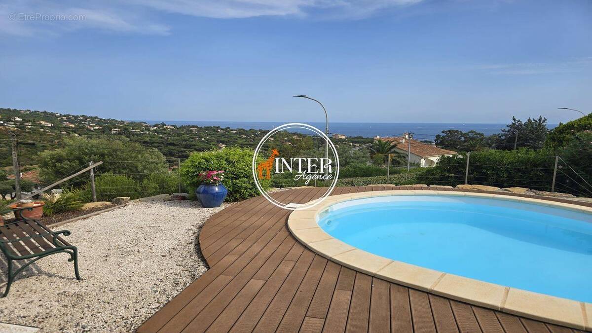 Maison à LES ISSAMBRES