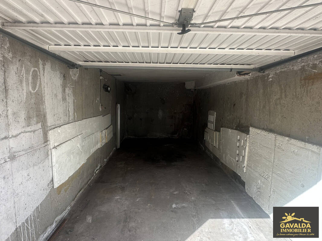 Parking à PERPIGNAN