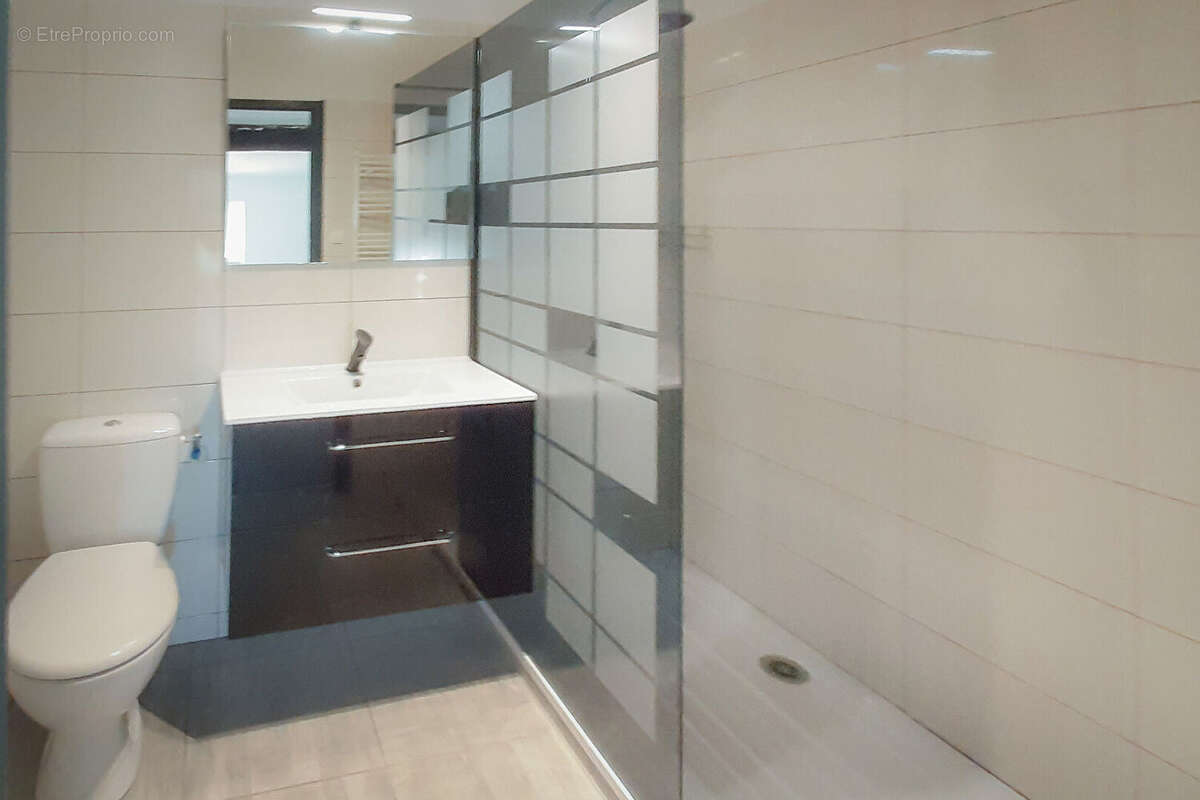 CARCASSONNE - VILLALBE Maison de village T5 104m² rénovée et déjà louée - photo 9