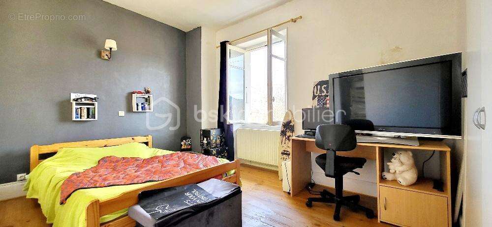 Maison à BEAUCROISSANT