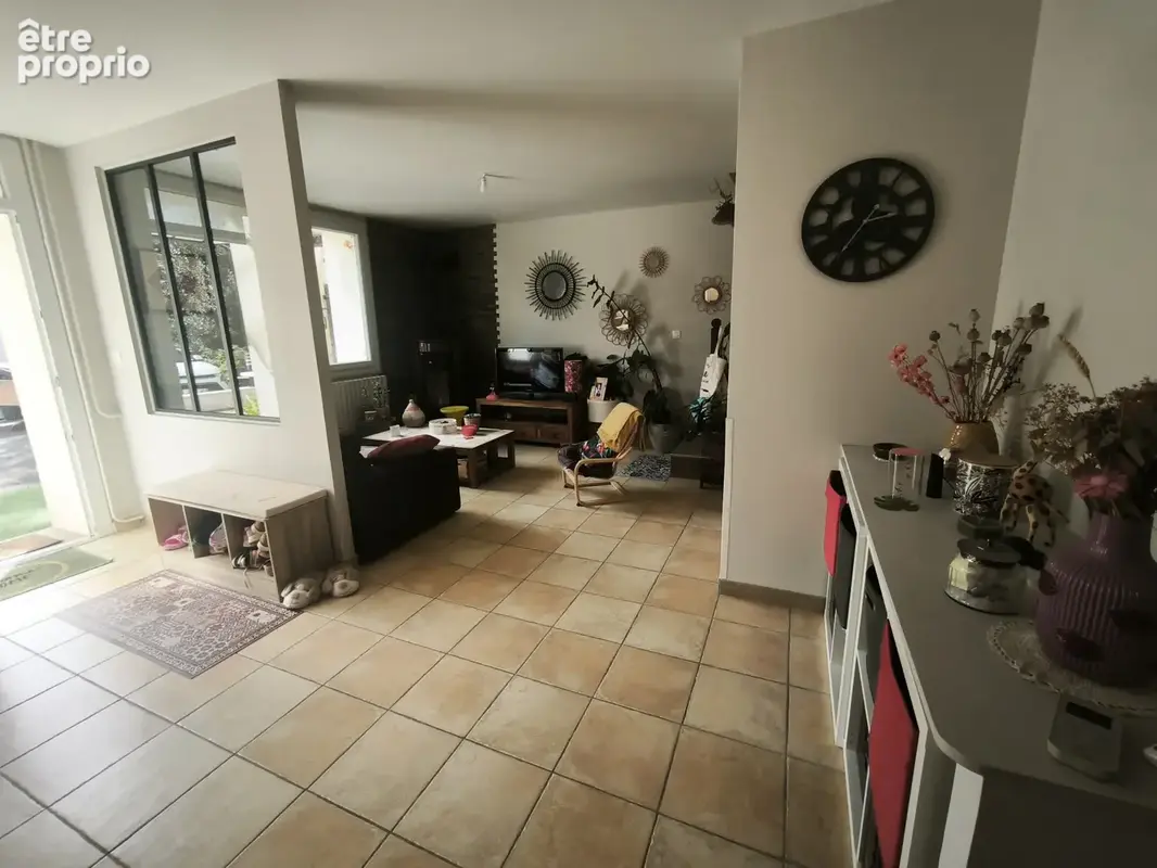 Maison familiale de caractère   140 m2   Beaumont-Louestault - photo 5