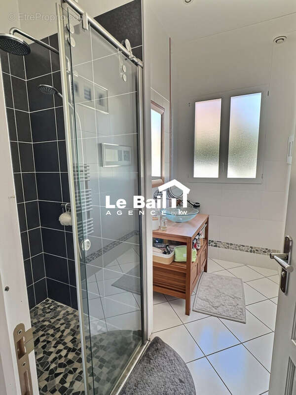 Maison 157 m² à Osny  - photo 5
