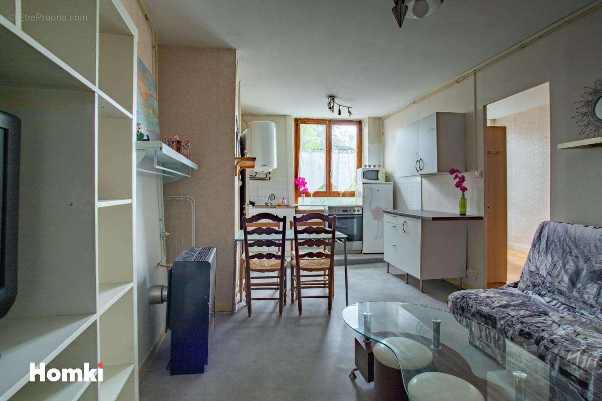 Appartement à SAINT-ETIENNE