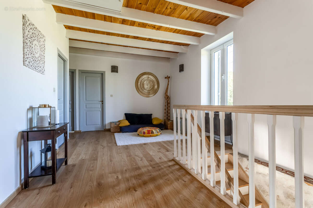 Maison à CASTELNAU-MONTRATIER