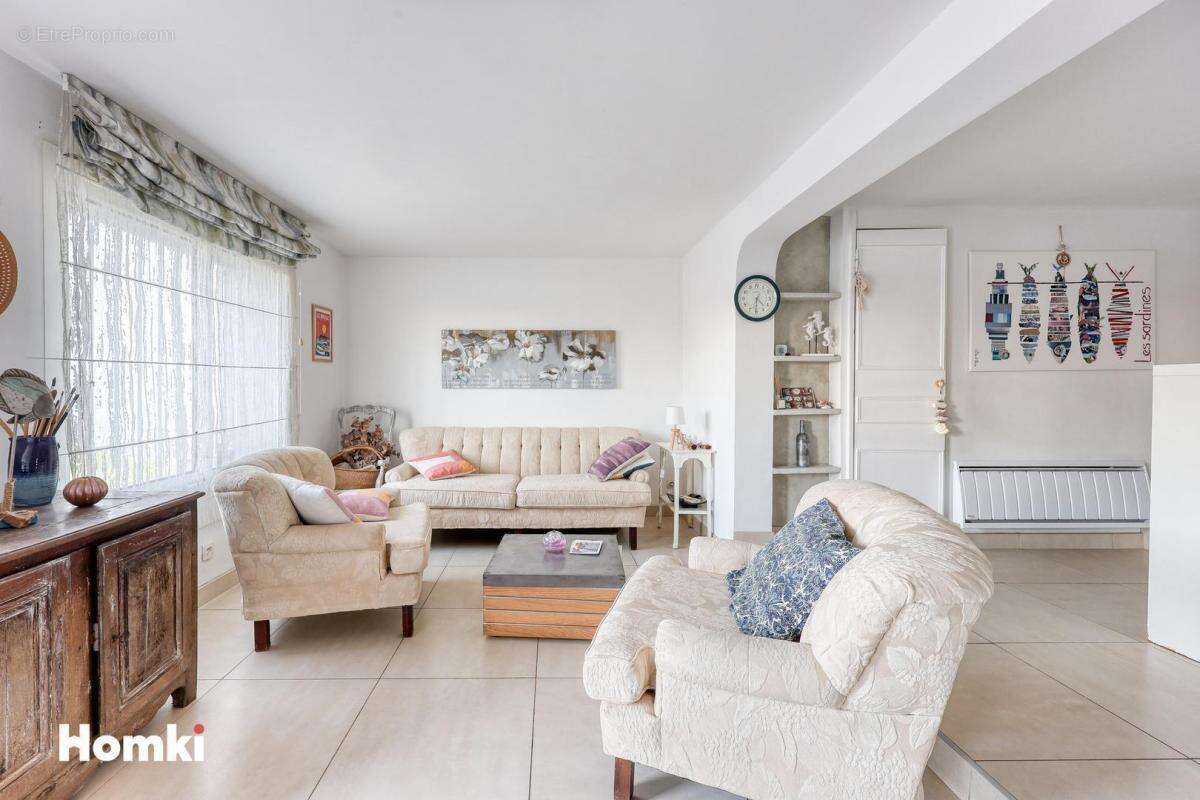 Maison à SIX-FOURS-LES-PLAGES