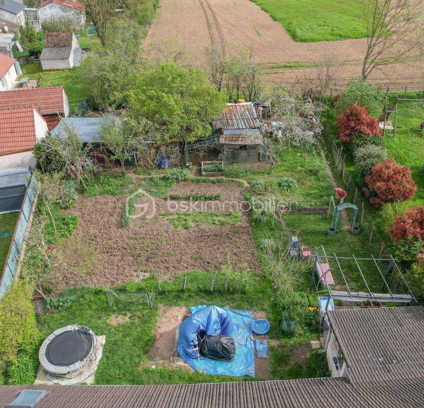 Maison à SAINT-PARIZE-LE-CHATEL