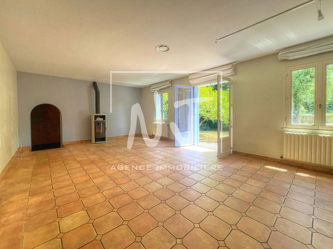 Maison à BOUCHEMAINE