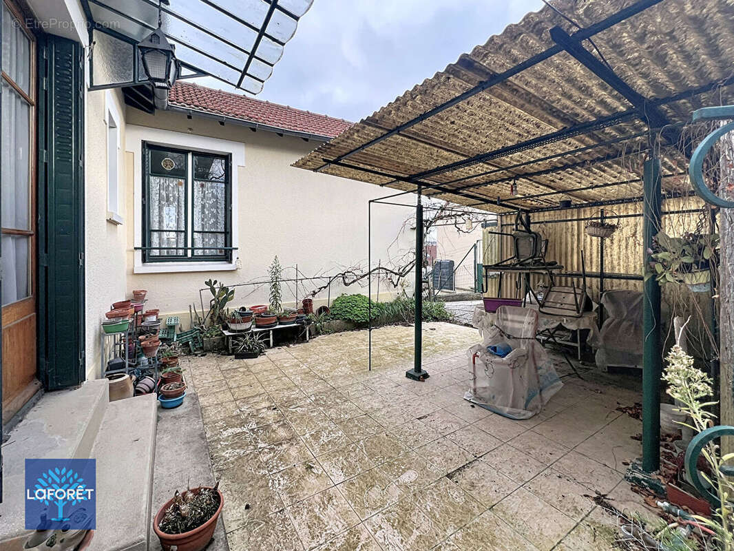 Maison à CORBEIL-ESSONNES