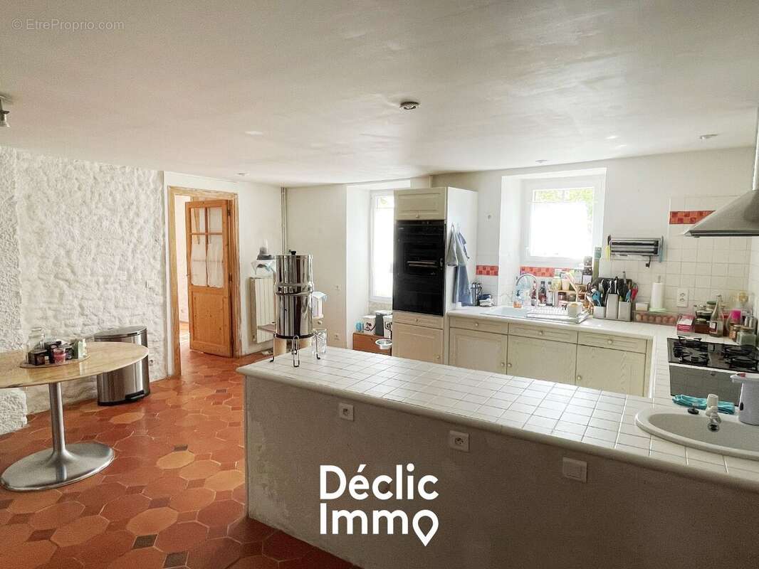 Maison à SAINTE-SOULLE