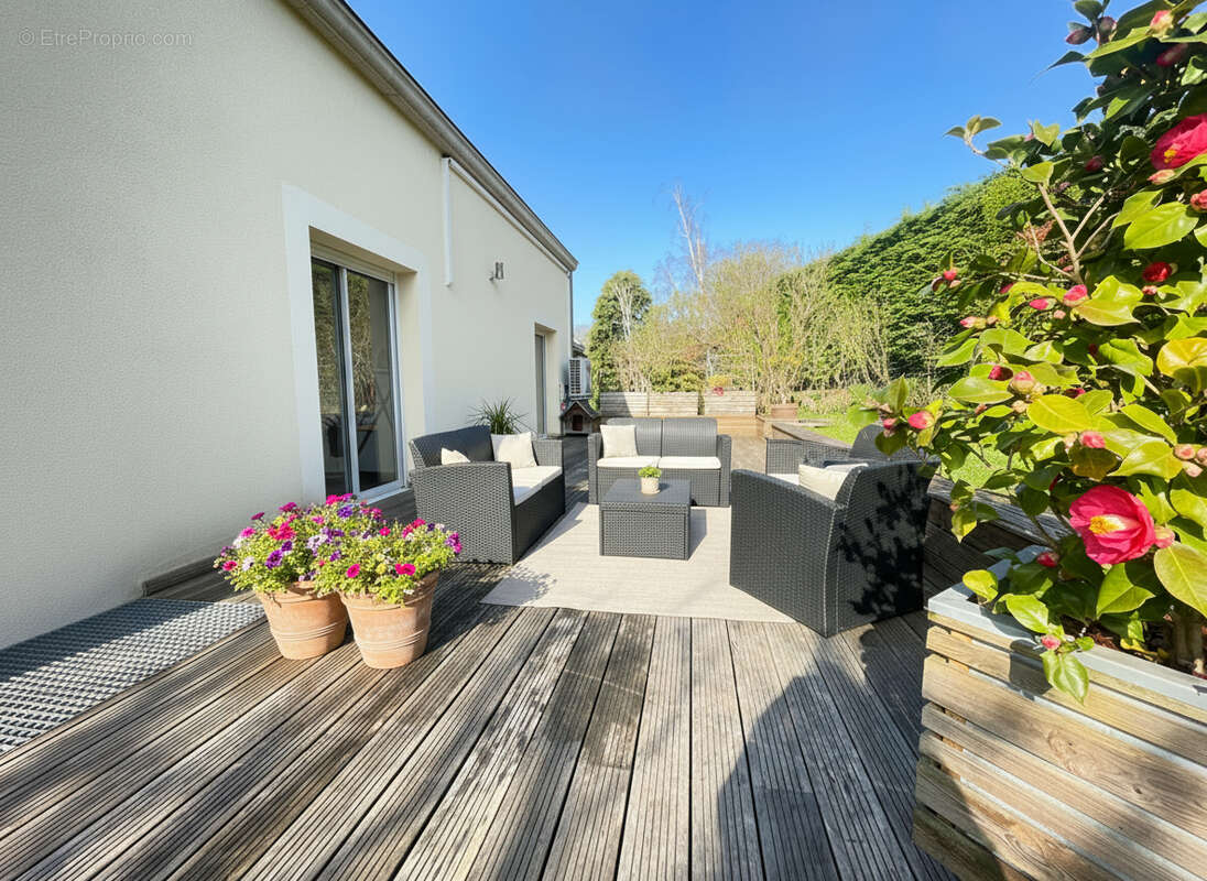 Maison à VERRIERES-LE-BUISSON