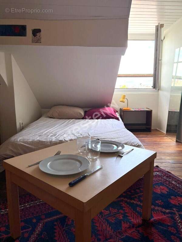Une pièce à vendre au dernier étage avec vue dégagée - photo 3