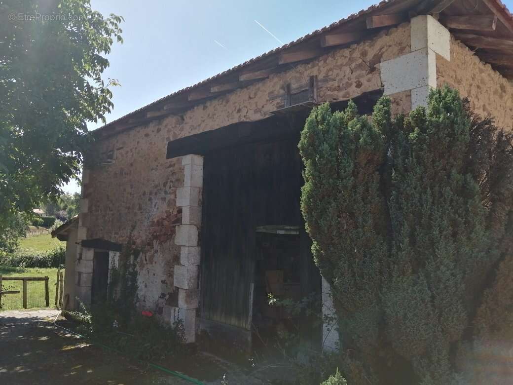 Maison à CHIRAC