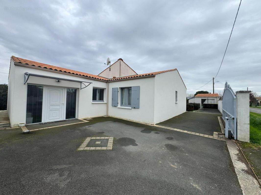 Maison à NIEULLE-SUR-SEUDRE