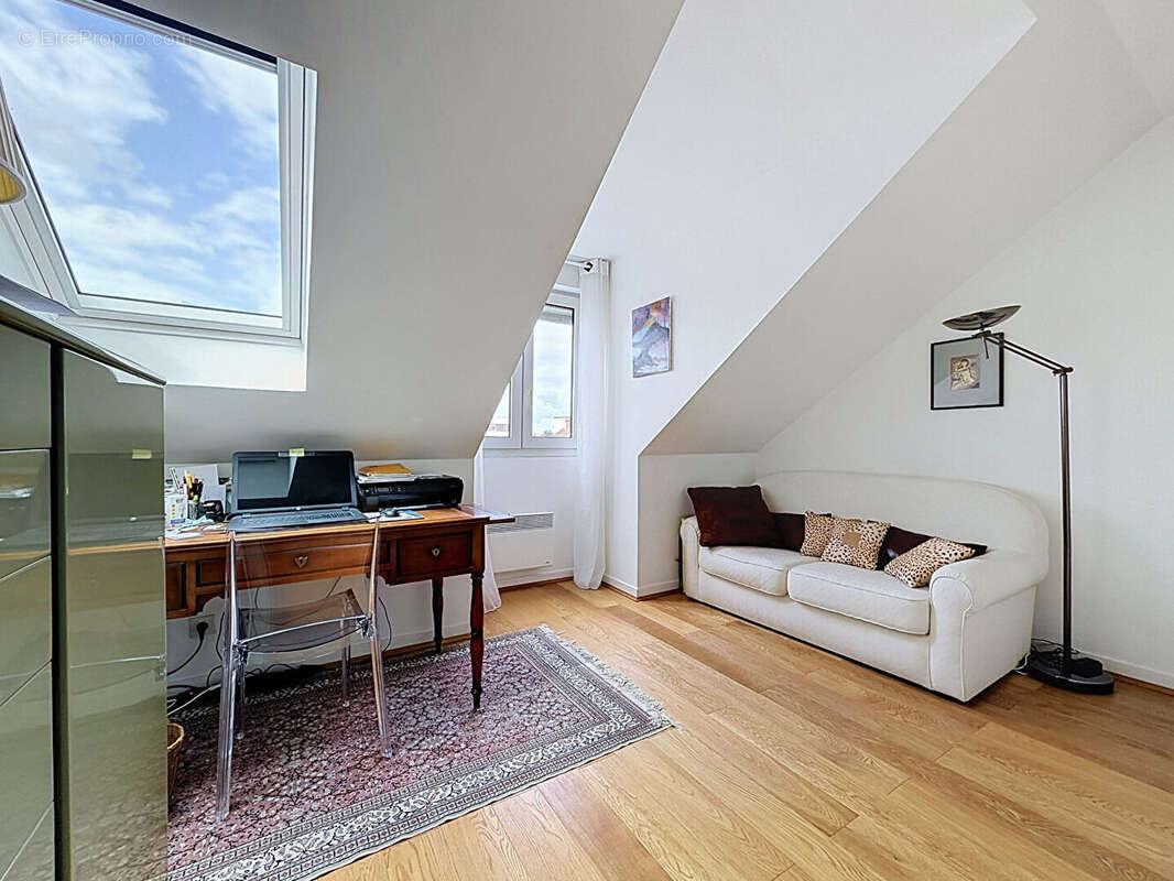 Appartement à NANTERRE