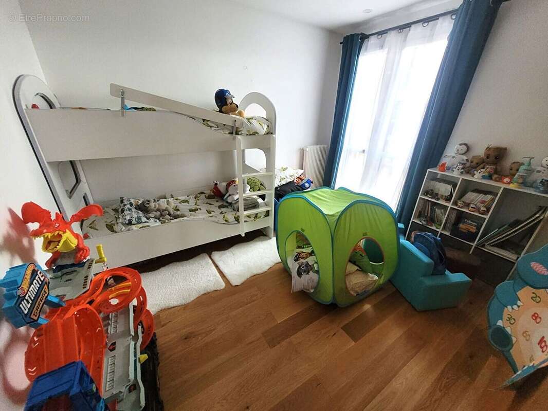 Appartement à LE BOURGET