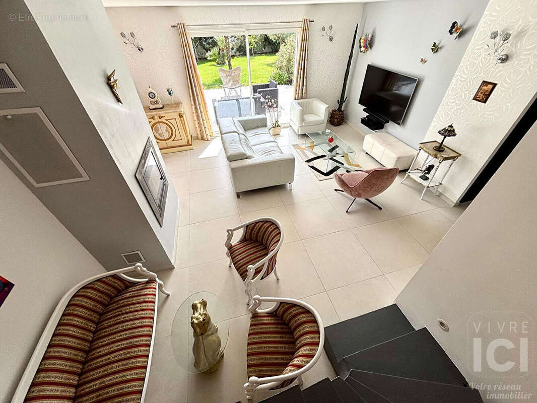 Maison  Contemporaine 5 chambres - 148M² - Varades - Loireauxence - 1615M² - photo 5