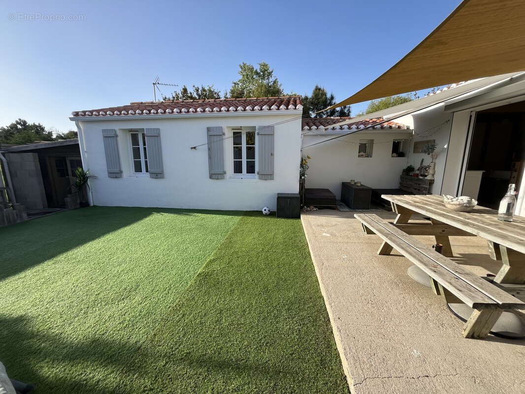 Maison à L&#039;EPINE