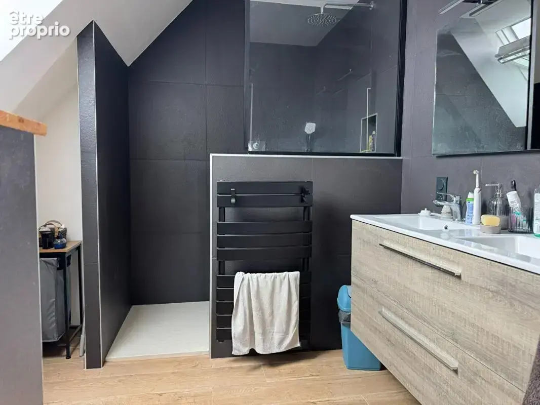 Charmante maison 3 pièces à vendre à Brandivy - Calme et Confort - photo 6