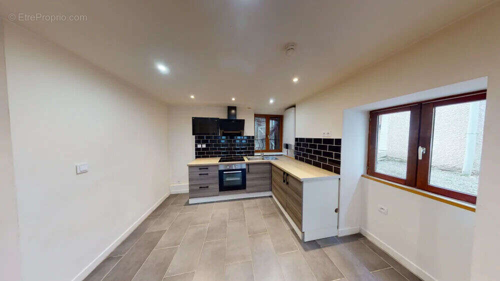 Appartement à FROGES