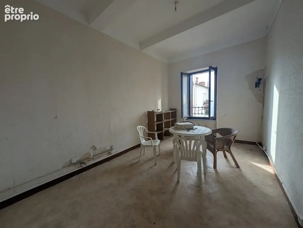 Maison à rénover avec local commercial et appartement à LEZIGNAN CORBIERES - photo 5