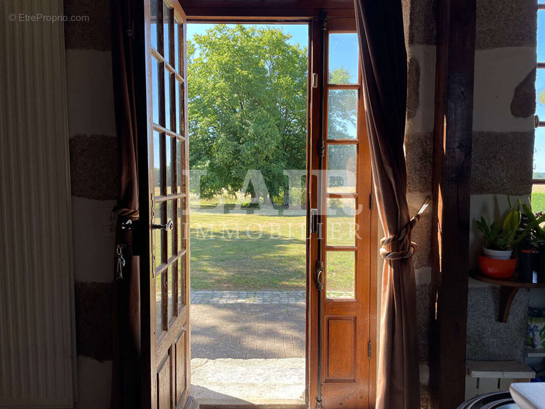 Maison à LE MELE-SUR-SARTHE