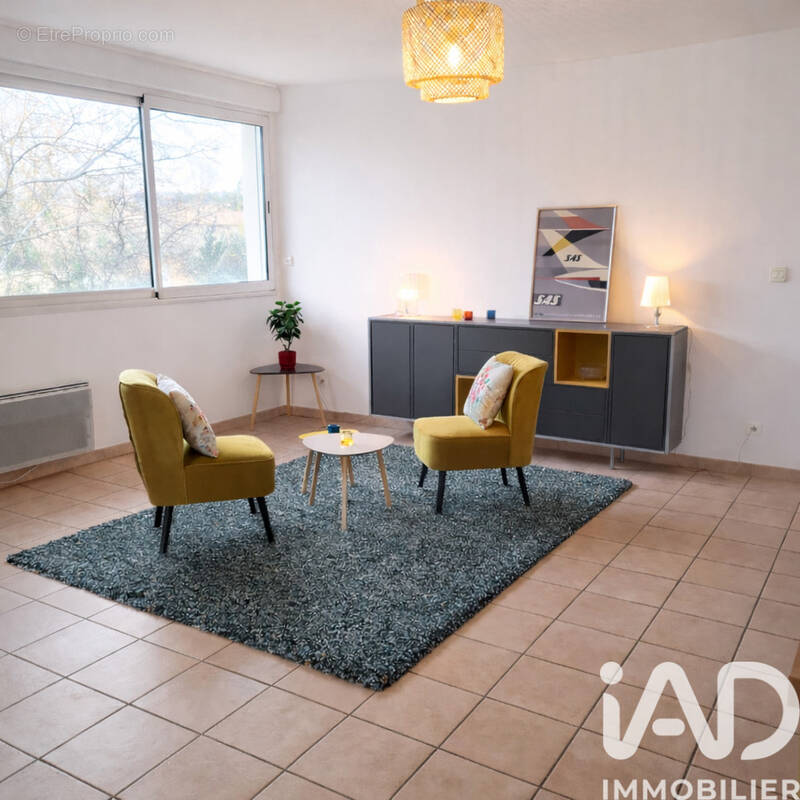 Photo 1 - Appartement à ENTRAIGUES-SUR-LA-SORGUE