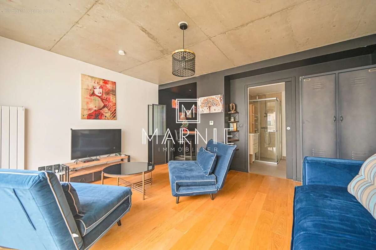Appartement à PARIS-15E