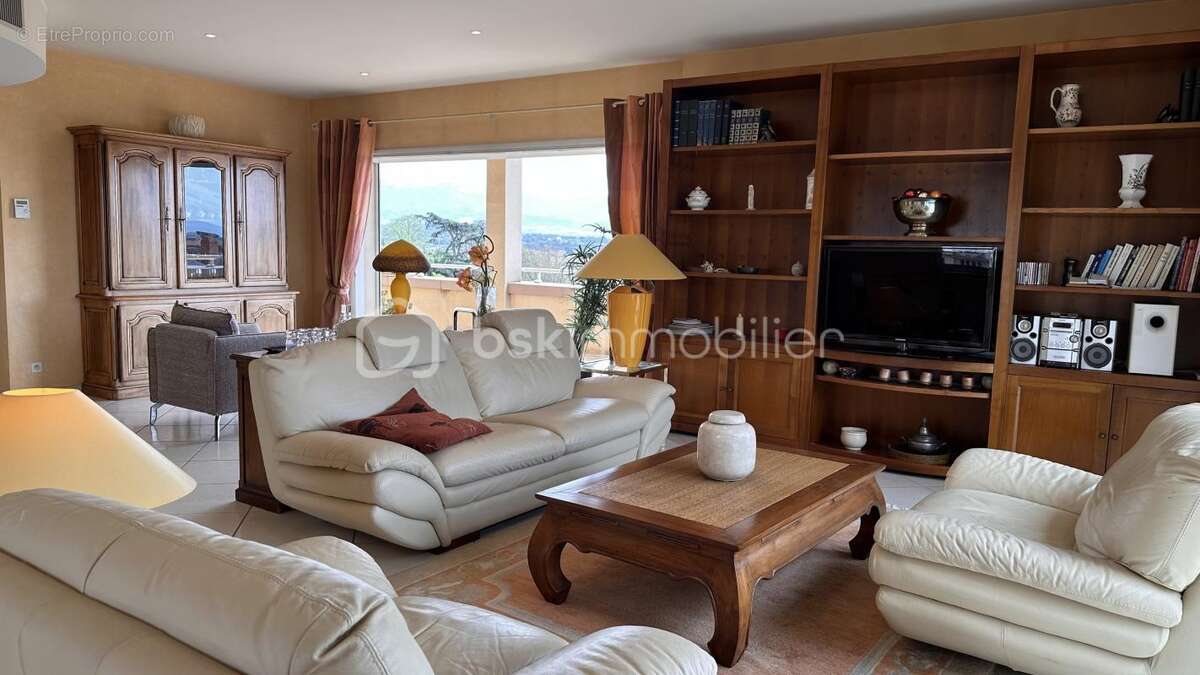 Appartement à ROMANS-SUR-ISERE