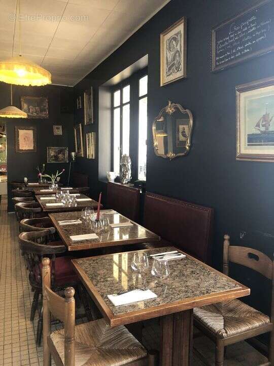 Commerce à GAILLAN-EN-MEDOC