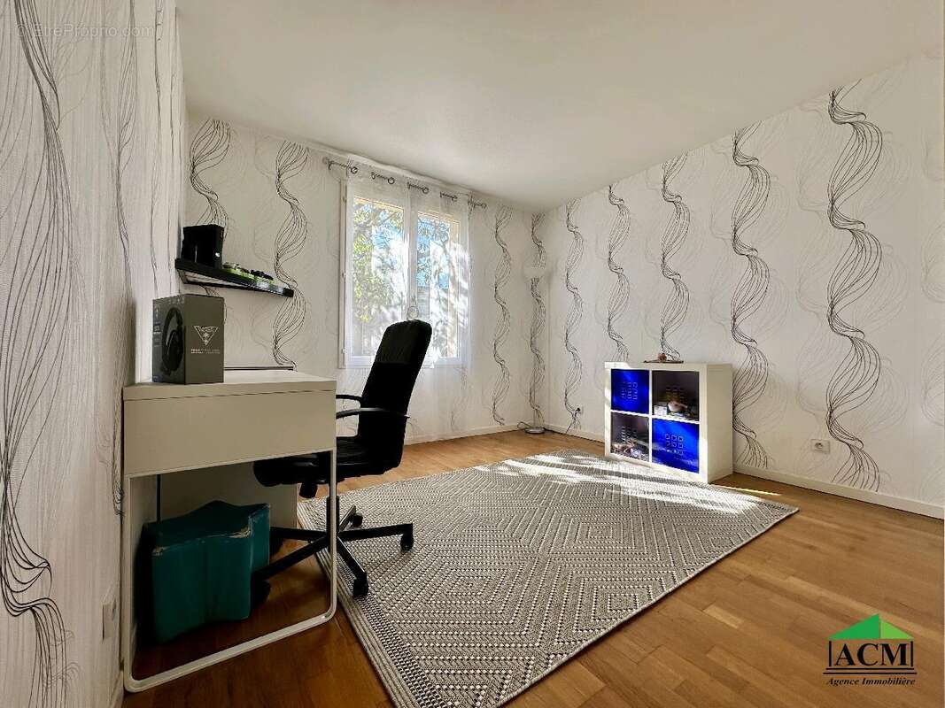 Maison à MERY-SUR-OISE