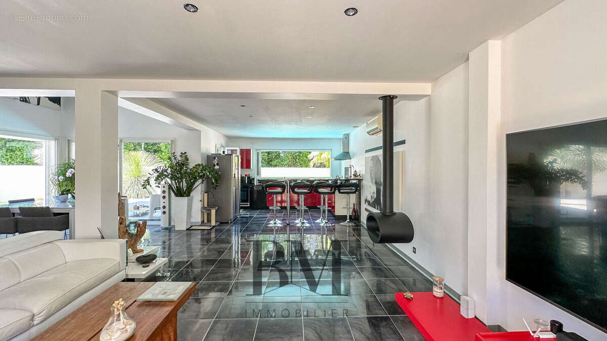 Maison à SAINT-CHRISTOL