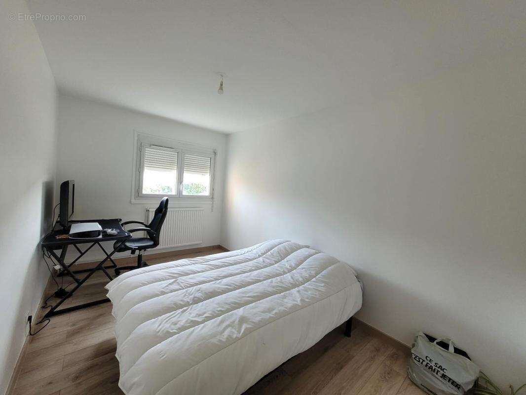 Appartement à ROCHE-LA-MOLIERE