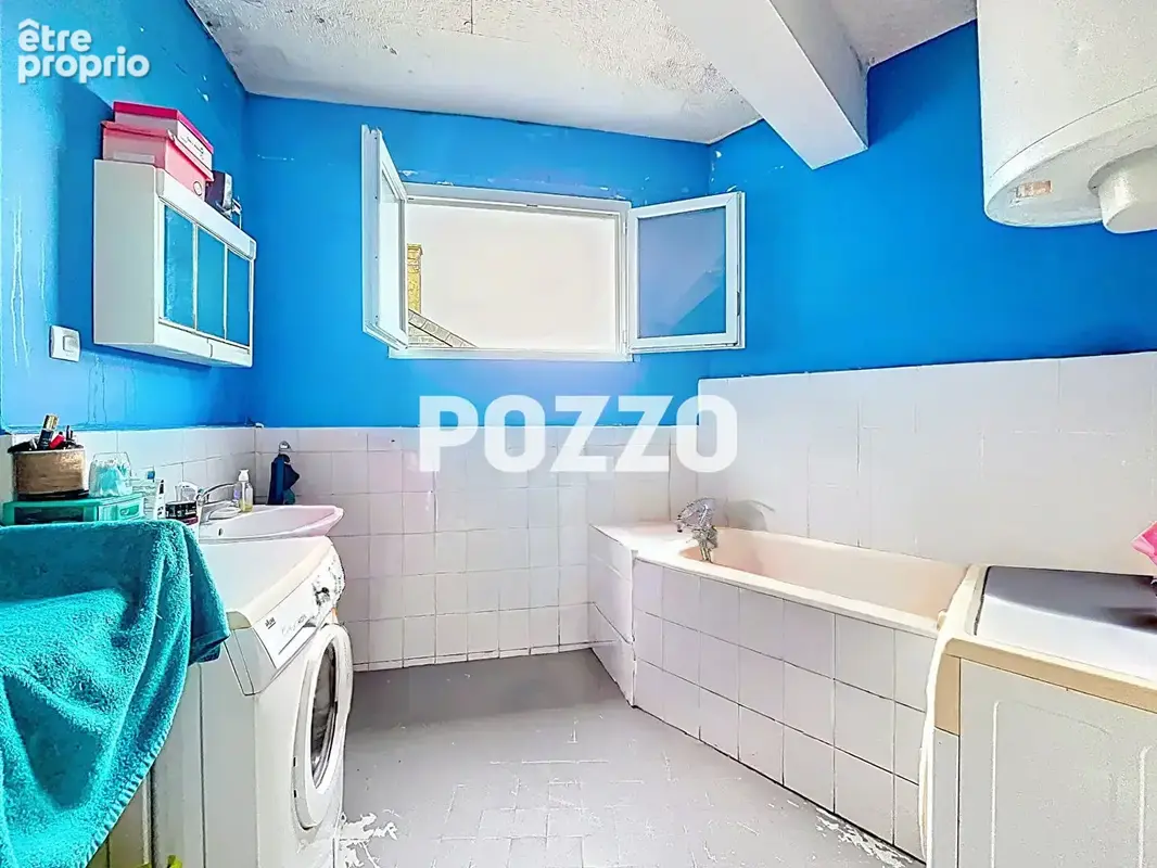 A Vendre - Saint Hilaire Du Harcouet  - Appartement 5 pièce(s) 102 m² - Centre-ville - photo 8
