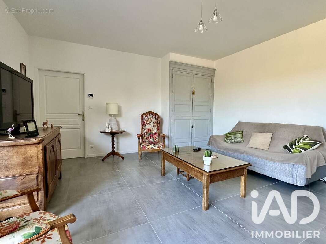 Maison 152 m² à Huismes  - photo 5