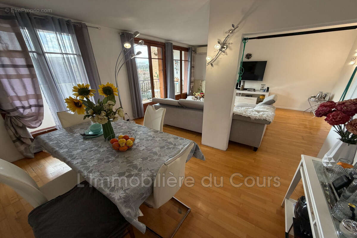 Appartement à MARSEILLE-16E
