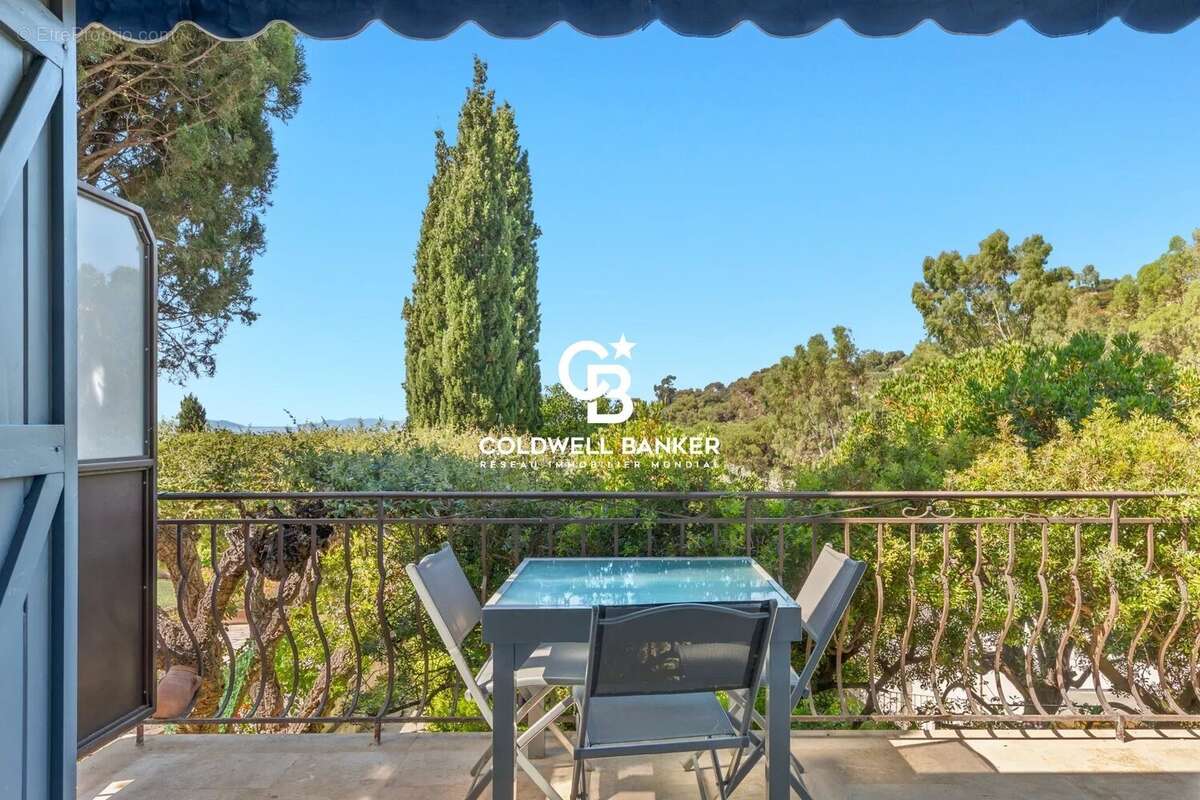 Appartement à RAYOL-CANADEL-SUR-MER