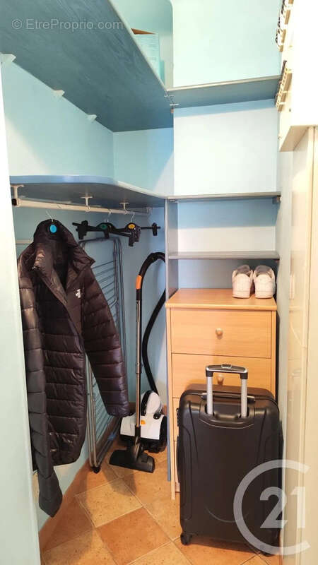 Appartement à MARSEILLE-4E