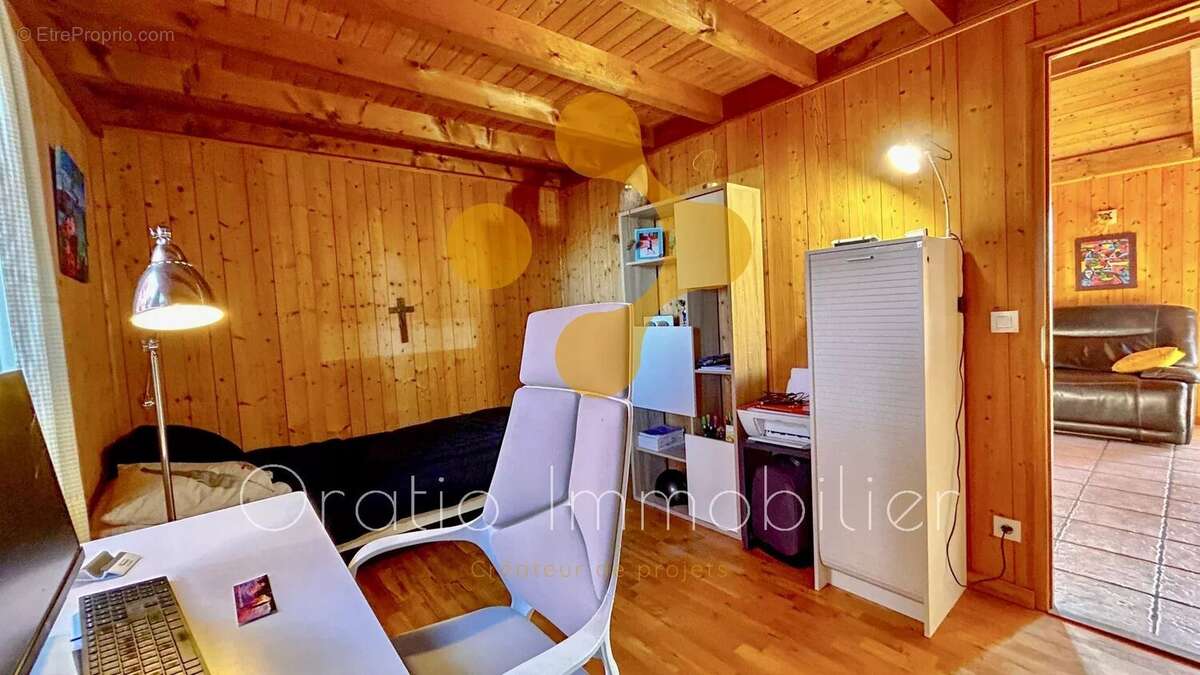 Maison à LA ROCHE-SUR-FORON