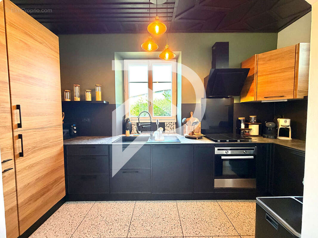 Maison Béarnaise Labastide-Cézéracq 7 pièces 177 m² - photo 4