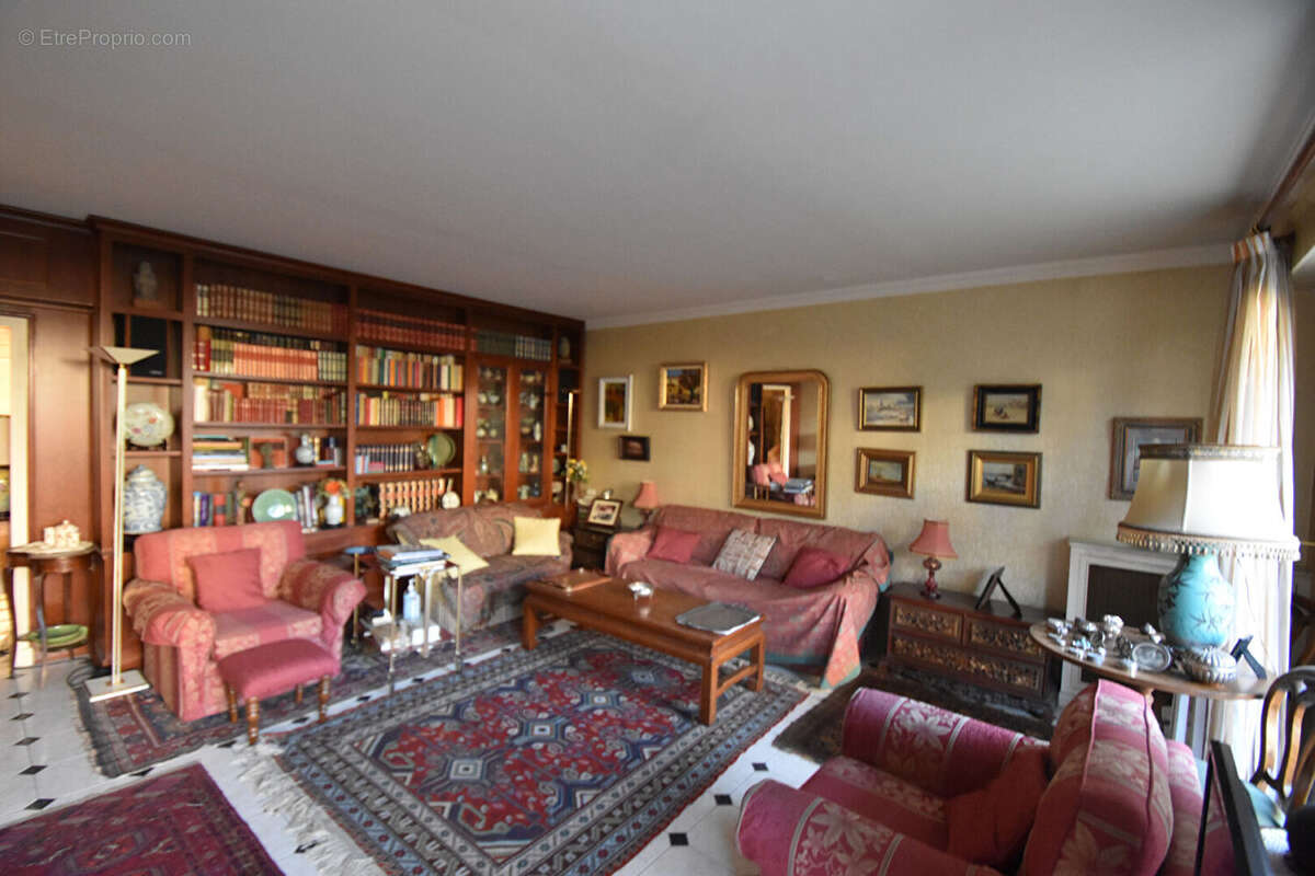 Appartement à BOULOGNE-BILLANCOURT