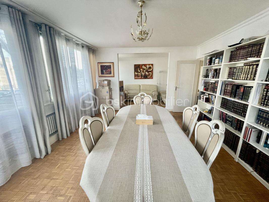 Appartement à FONTENAY-SOUS-BOIS