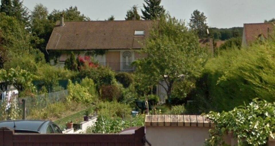 Terrain à BESSANCOURT