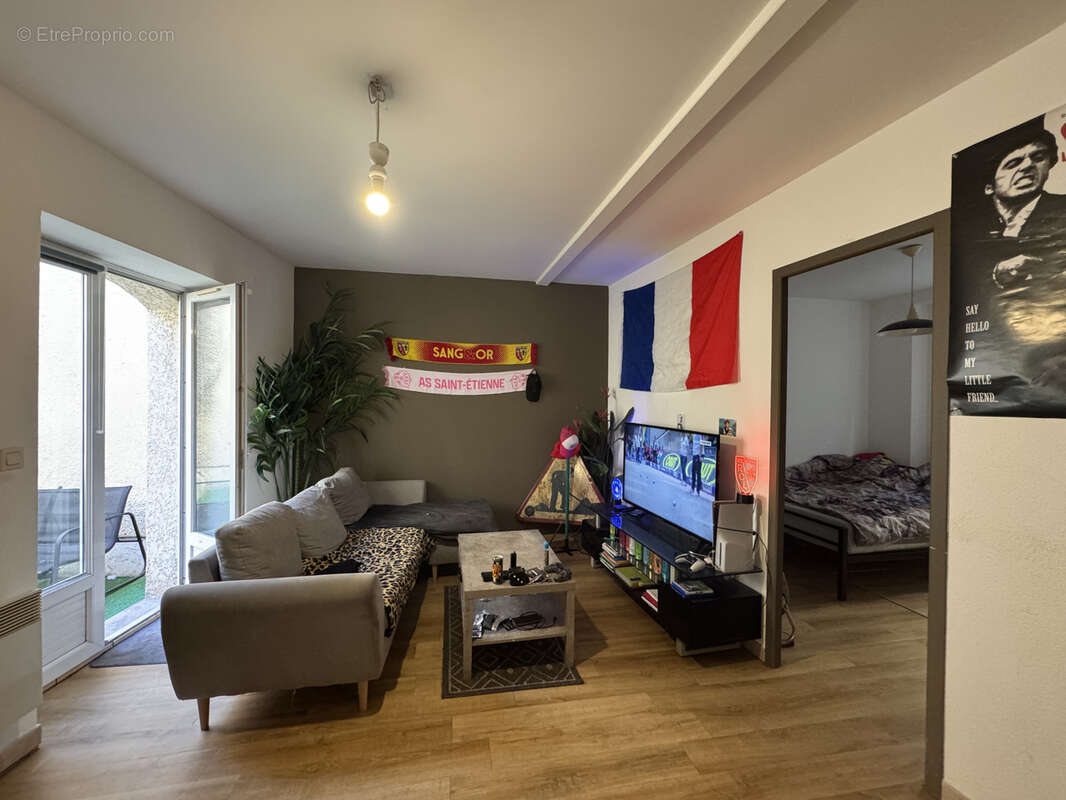 Appartement à BOURG-DE-PEAGE