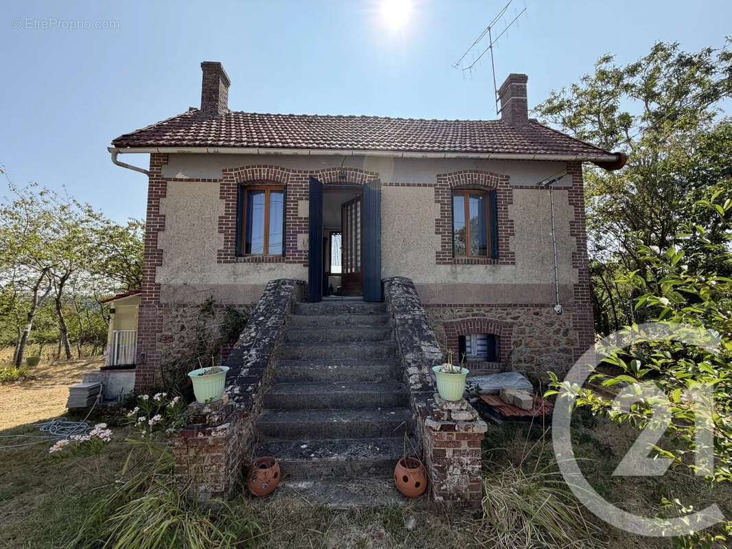 Maison 110 m² à Saint-Hilaire-La-Gravelle  - photo 13